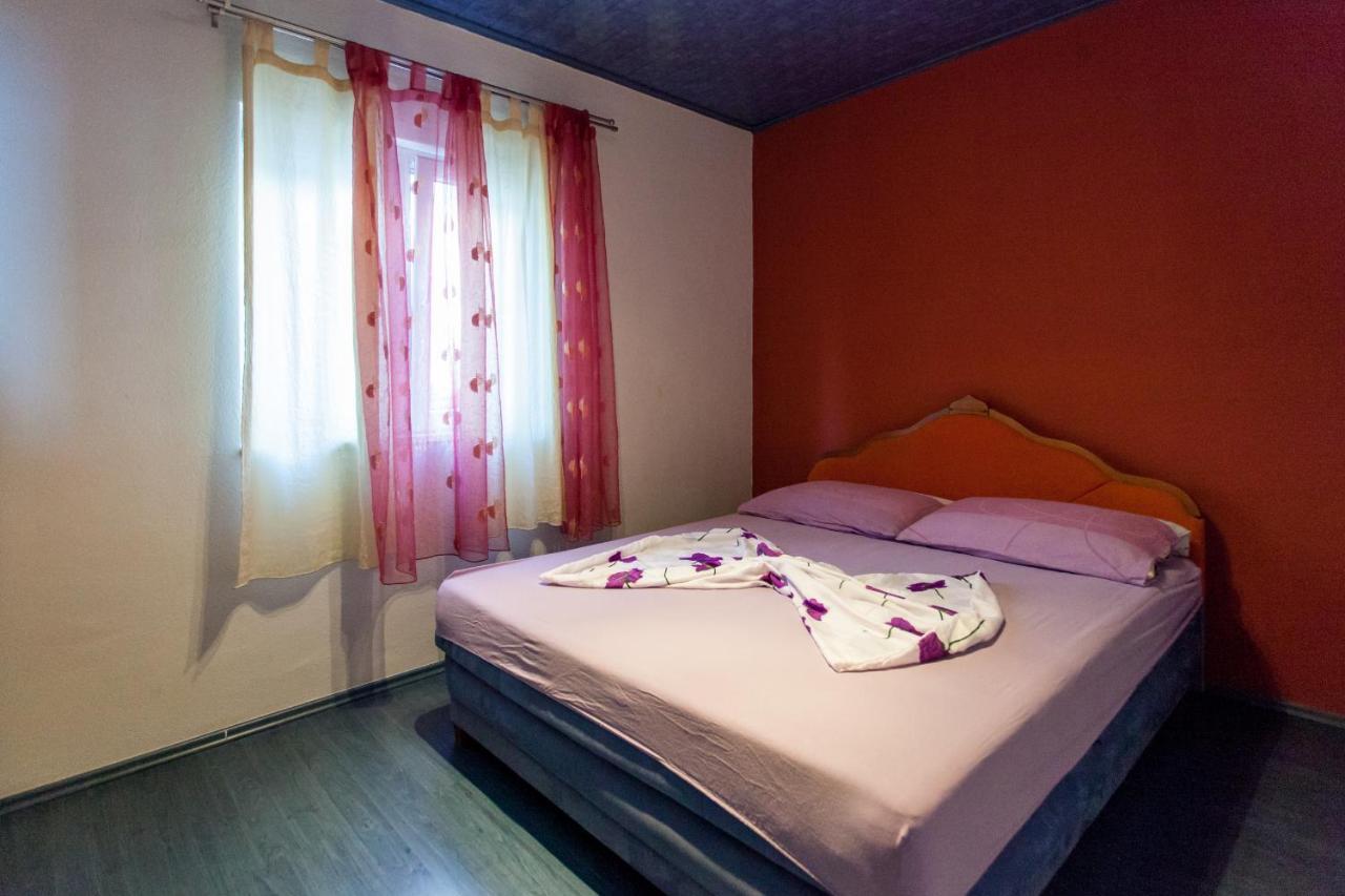 Apartman J & K Podstrana Bagian luar foto